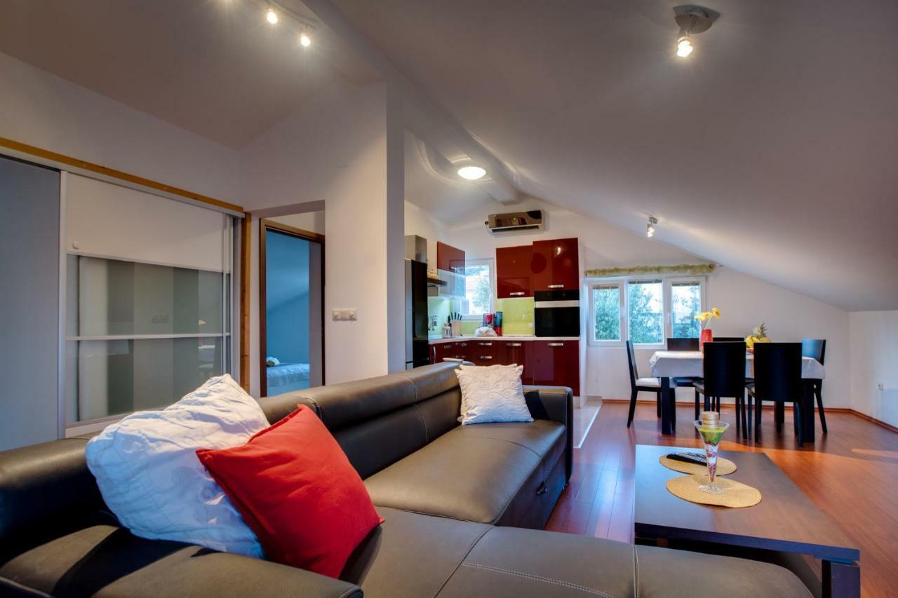 Apartman Nane Banjol Exterior foto