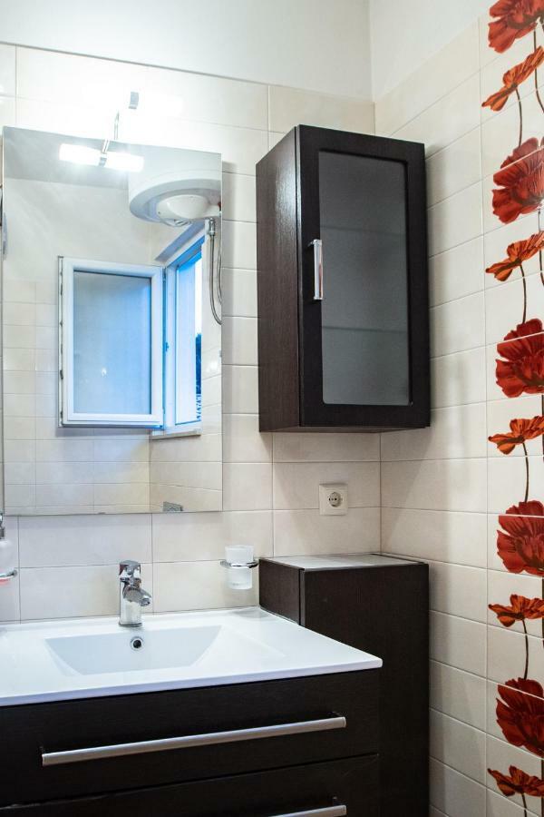 Apartman Nane Banjol Exterior foto
