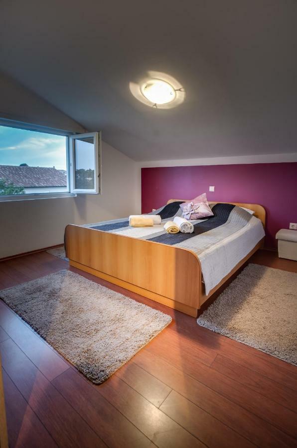 Apartman Nane Banjol Exterior foto